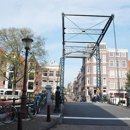 ゲストハウス Hip & Stylish In Center, Near Trainstation, 15 Min Walk 4*