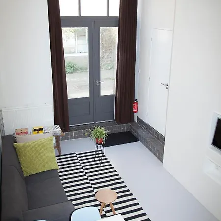 Guest house Hip & Stylish In Center, Near Trainstation, 15 Min Walk